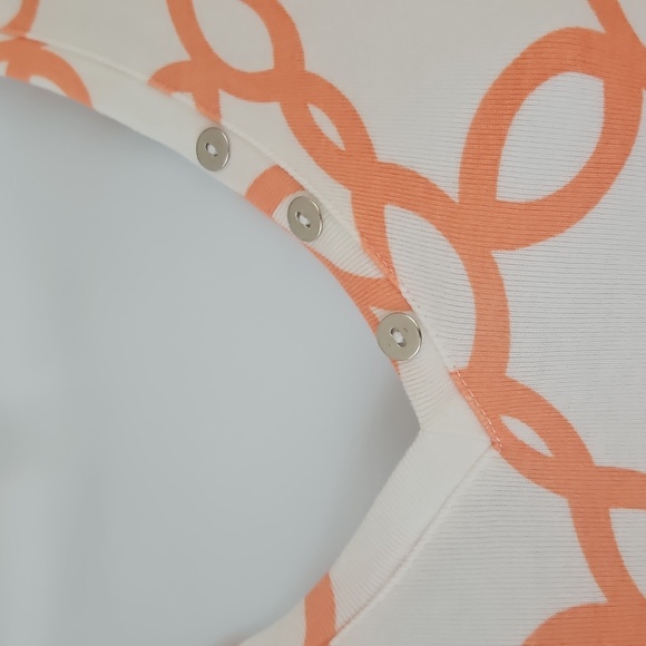 Chico's White and Orange Chain Print Tee Sz 2 - Picture 2 of 4